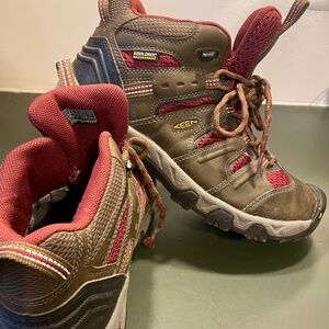 Sz 8 Keen Koven Women’s Waterproof Hiking Boot